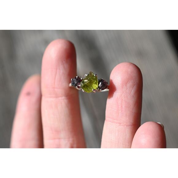 Raw Garnet and Peridot Engagement Ring - Picture 5 of 10